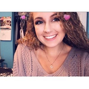 Meet your Posher, Veronica